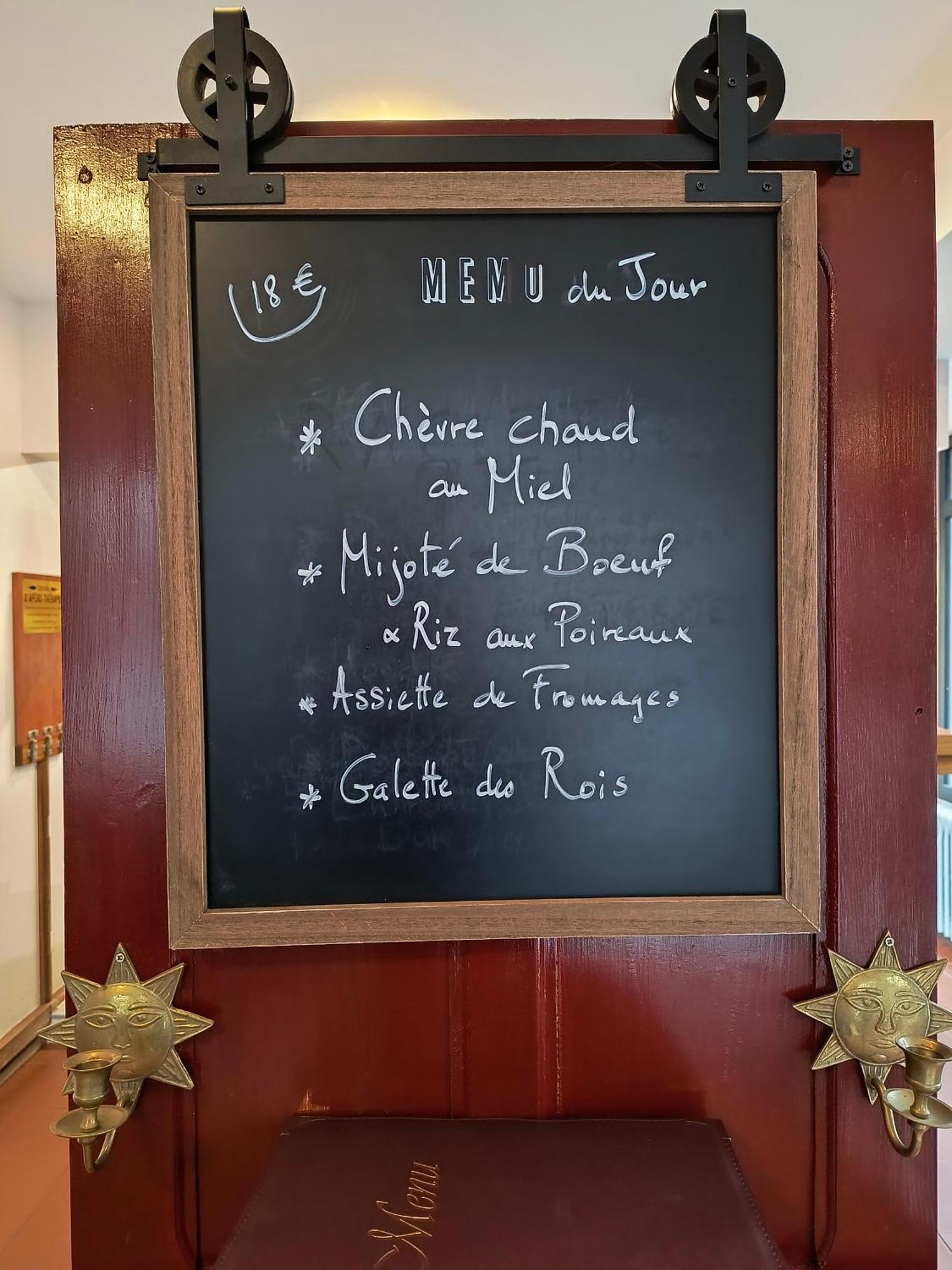 Les Arvernes Rochefort-Montagne Buitenkant foto